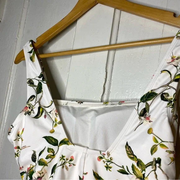 NWT Shade & Shore size L : floral tummy control full coverage one piece swimsuit - Picture 7 of 11